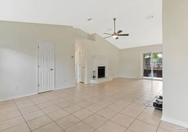 Photo 3 of Single family home for sale at 5296 Lonesome Dove Ln, Milton, FL 32570 | MLS# 687449 | Listing updated on 2026-09-11