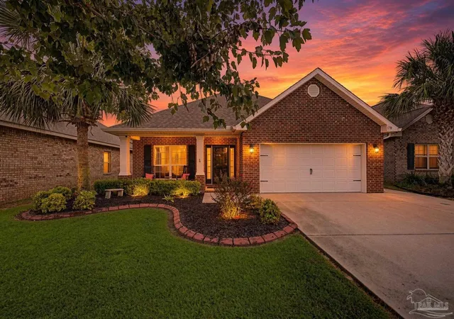 Photo 1 of Single family home for sale at 1718 Waterford Sound Blvd, Gulf Breeze, FL 32563 | MLS# 688693 | Listing updated on 2026-09-16