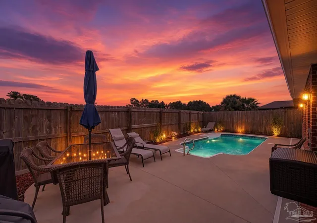 Photo 2 of Single family home for sale at 1718 Waterford Sound Blvd, Gulf Breeze, FL 32563 | MLS# 688693 | Listing updated on 2026-09-16