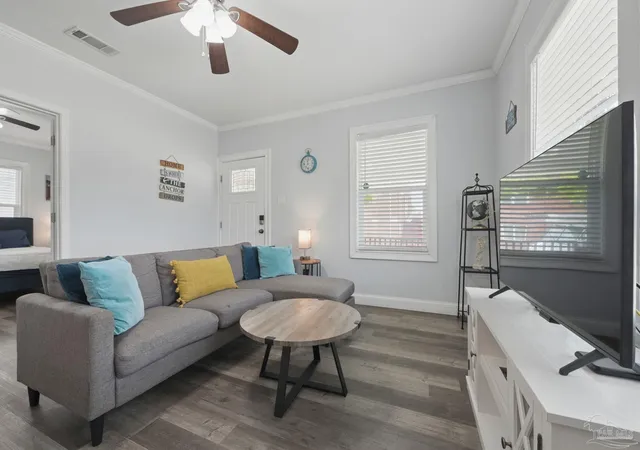 Photo 3 of Single family home for sale at 600 E Brainerd St, Pensacola, FL 32503 | MLS# 688694 | Listing updated on 2026-10-27