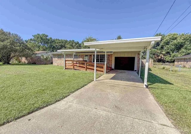 Photo 2 of Single family home for sale at 785 N 79th Avenue, Pensacola, FL 32506 | MLS# 688918 | Listing updated on 2026-10-01