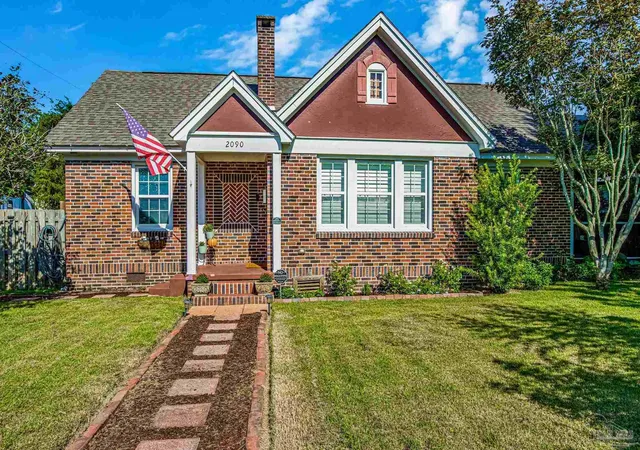 Photo 3 of Single family home for sale at 2090 N 19th Avenue, Pensacola, FL 32503 | MLS# 689242 | Listing updated on 2026-10-20