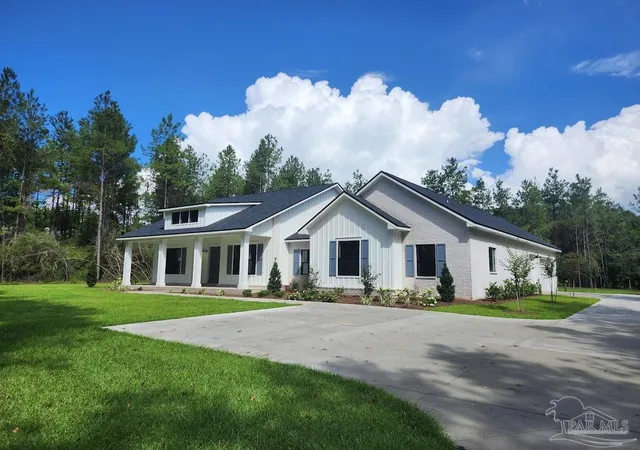 Photo 2 of Single family home for sale at 3526 Creekdown Ln, Jay, FL 32565 | MLS# 659867 | Listing updated on 2026-10-17