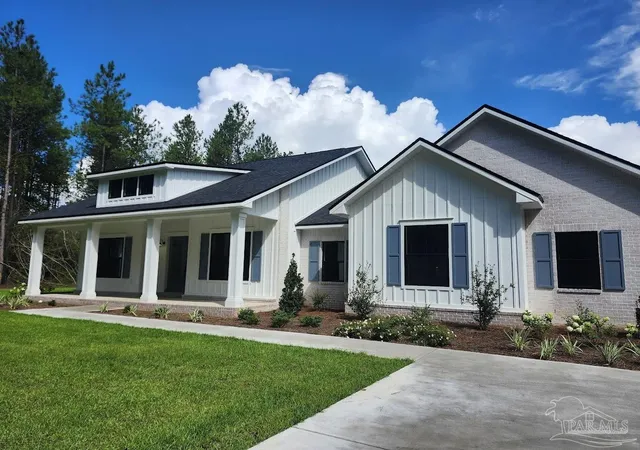 Photo 3 of Single family home for sale at 3526 Creekdown Ln, Jay, FL 32565 | MLS# 659867 | Listing updated on 2026-10-17
