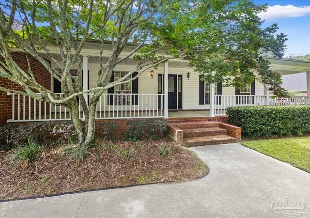 Photo 3 of Single family home for sale at 1427 Glenmore Dr, Cantonment, FL 32533 | MLS# 688597 | Listing updated on 2026-09-12