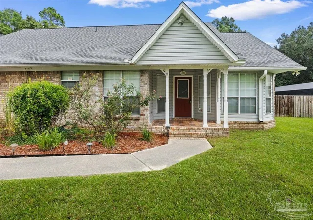 Photo 3 of Single family home for sale at 5317 Rowe Trl, Milton, FL 32571 | MLS# 690021 | Listing updated on 2026-10-07