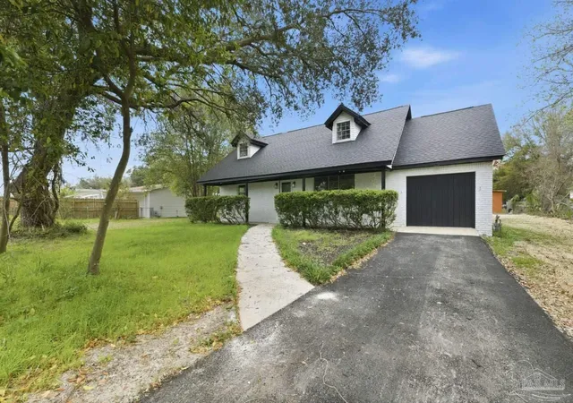 Photo 1 of Single family home for sale at 2015 Americus Ave, Pensacola, FL 32507 | MLS# 688868 | Listing updated on 2026-09-11