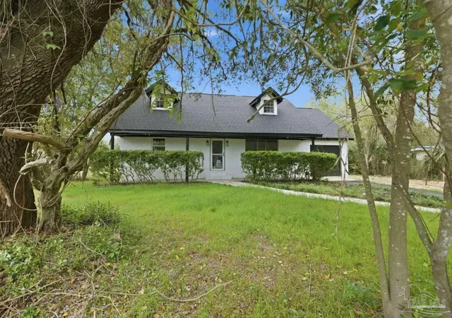 Photo 2 of Single family home for sale at 2015 Americus Ave, Pensacola, FL 32507 | MLS# 688868 | Listing updated on 2026-09-11