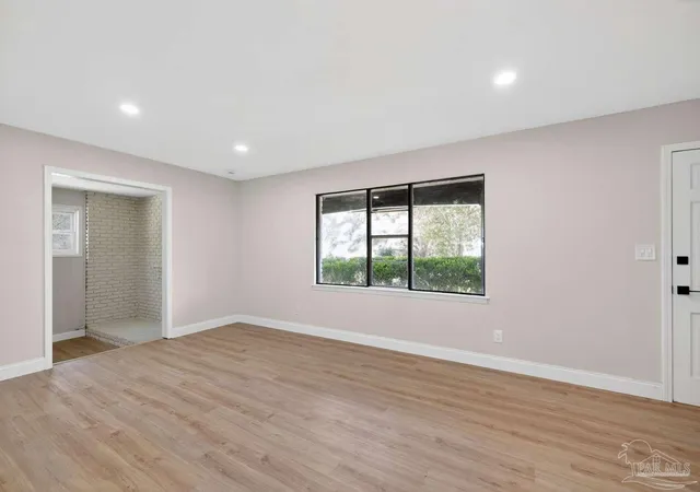 Photo 3 of Single family home for sale at 2015 Americus Ave, Pensacola, FL 32507 | MLS# 688868 | Listing updated on 2026-09-11