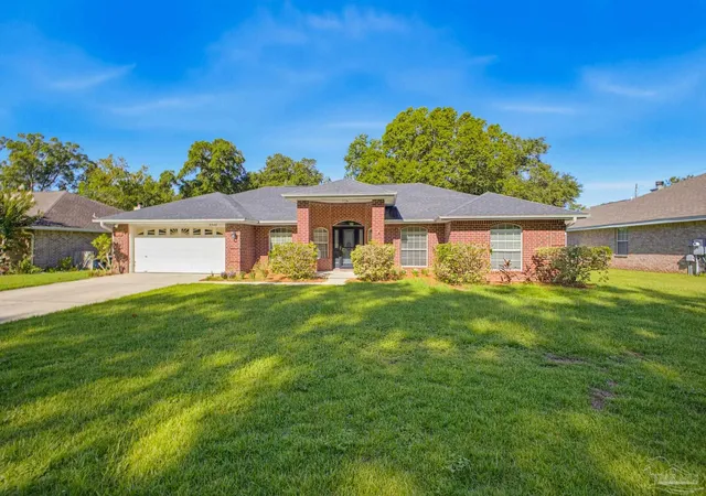Photo 2 of Single family home for sale at 2345 Majestic Dr, Pensacola, FL 32534 | MLS# 688585 | Listing updated on 2026-09-15