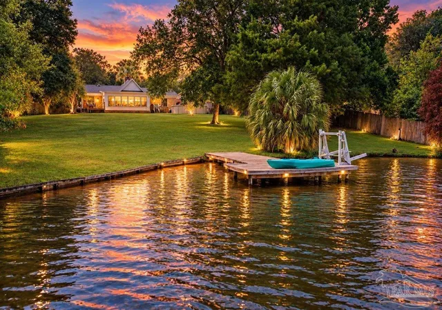 Photo 1 of Single family home for sale at 6006 W Shore Dr, Pensacola, FL 32526 | MLS# 688833 | Listing updated on 2026-09-14