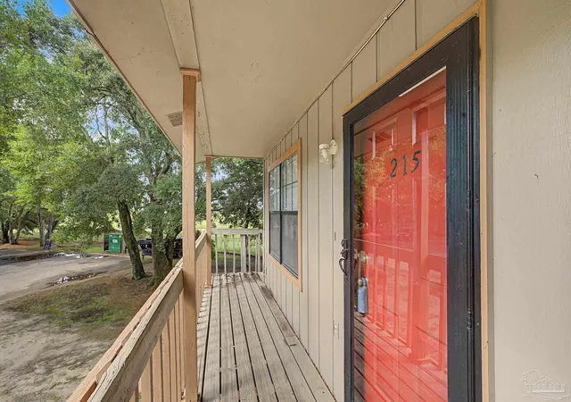 Listing Photo 2 - Condo for sale in building located at 2811 Langley Ave, Pensacola, FL 32504 - Unit #215
