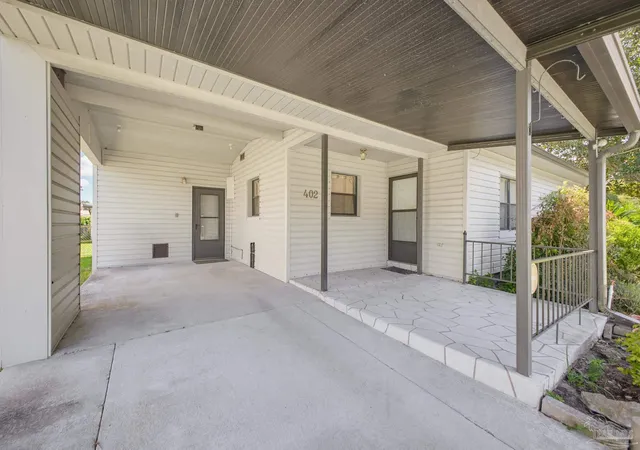 Photo 3 of Single family home for sale at 402 Clairmont Dr, Pensacola, FL 32506 | MLS# 688889 | Listing updated on 2026-09-12