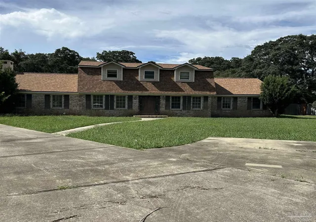 Single family home for sale at 817 Bay Cliffs Rd, Gulf Breeze, FL 32561 | MLS# 688399