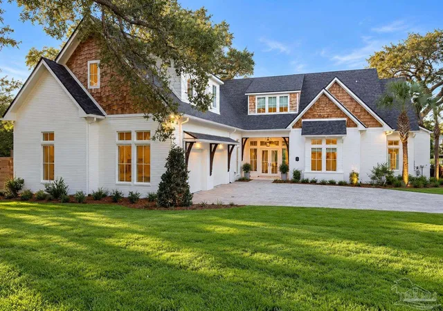 Photo 2 of Mansion for sale at 1815 N 11th Avenue, Pensacola, FL 32503 | MLS# 687948 | Listing updated on 2026-10-13