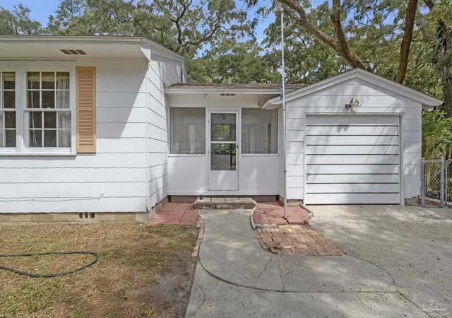 Photo 2 of Single family home for sale at 12 Dewitt Dr, Pensacola, FL 32507 | MLS# 688409 | Listing updated on 2026-09-02