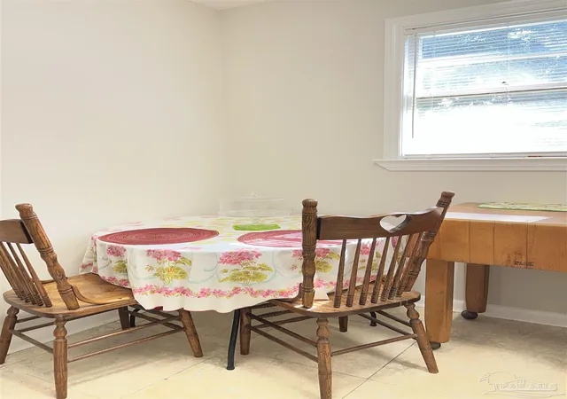 Photo 2 of Single family home for sale at 5527 Lynwood Rd, Pensacola, FL 32506 | MLS# 687095 | Listing updated on 2026-10-15