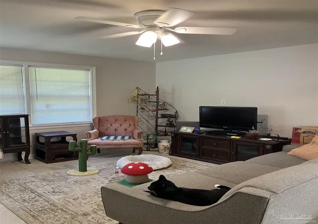 Photo 3 of Single family home for sale at 5527 Lynwood Rd, Pensacola, FL 32506 | MLS# 687095 | Listing updated on 2026-10-15