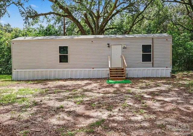 Photo 1 of Manufactured home for sale at 6812 Rolling Hills Rd, Pensacola, FL 32505 | MLS# 688778 | Listing updated on 2026-09-11