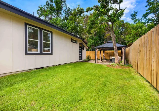Photo 62 of Single family home for sale at 1400 Cypress St, Pensacola, FL 32502 | MLS# 688599 | Listing updated on 2026-09-11