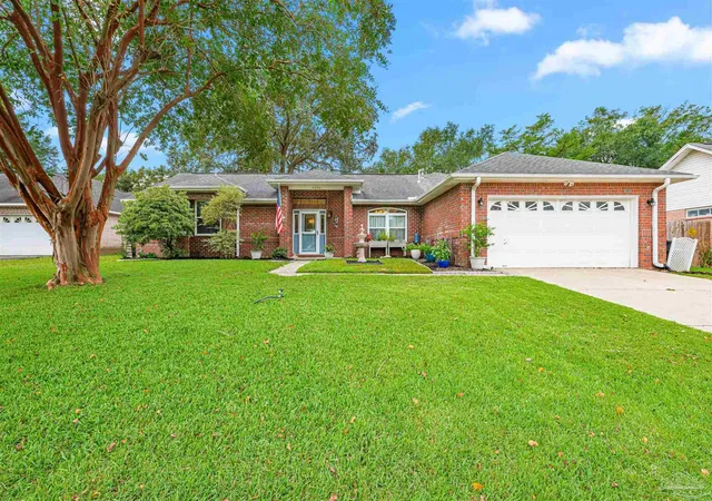 Photo 1 of Single family home for sale at 6330 Summer Lakes Ct, Pensacola, FL 32504 | MLS# 687993 | Listing updated on 2026-09-01