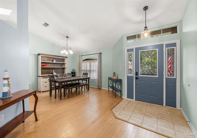 Photo 3 of Single family home for sale at 6330 Summer Lakes Ct, Pensacola, FL 32504 | MLS# 687993 | Listing updated on 2026-10-02