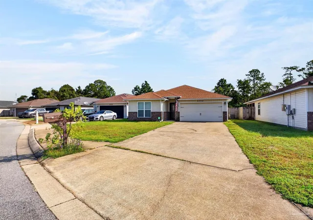 Photo 2 of Single family home for sale at 2370 Duncan Ridge Dr, Navarre, FL 32566 | MLS# 689365 | Listing updated on 2026-10-05