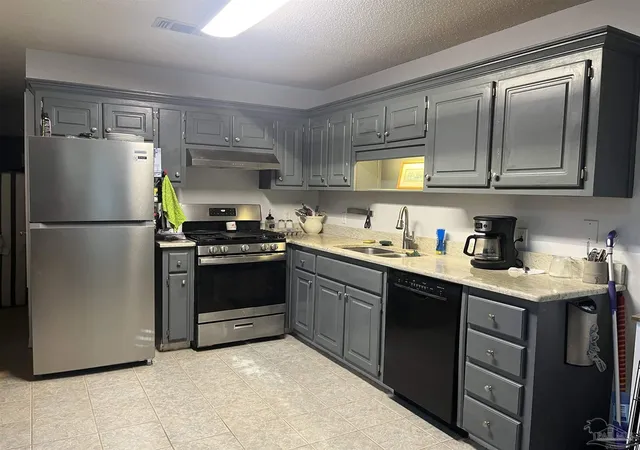 Photo 3 of Single family home for sale at 6121 Chablis Ln, Pensacola, FL 32504 | MLS# 689745 | Listing updated on 2026-10-23