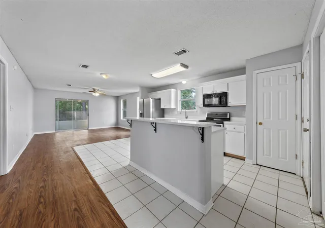 Photo 3 of Single family home for sale at 1089 Antigua Cir, Pensacola, FL 32506 | MLS# 689212 | Listing updated on 2026-09-25