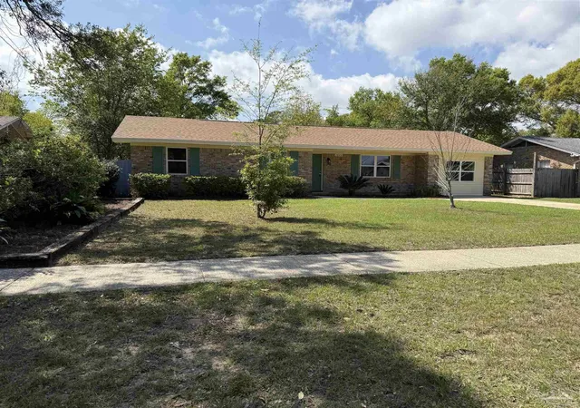 Photo 2 of Single family home for sale at 7845 Le Jeune Dr, Pensacola, FL 32514 | MLS# 689272 | Listing updated on 2026-10-14