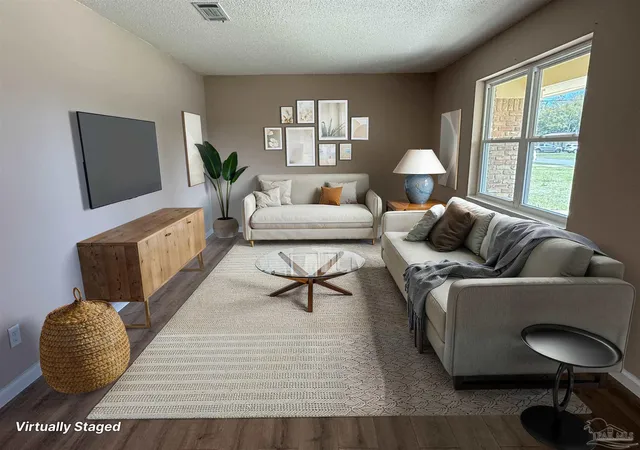 Photo 3 of Single family home for sale at 7845 Le Jeune Dr, Pensacola, FL 32514 | MLS# 689272 | Listing updated on 2026-10-14