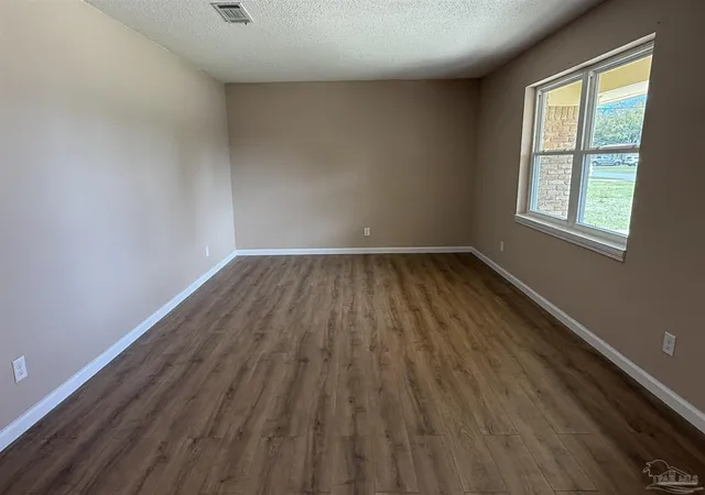Photo 3 of Single family home for sale at 7845 Le Jeune Dr, Pensacola, FL 32514 | MLS# 689272 | Listing updated on 2026-10-14