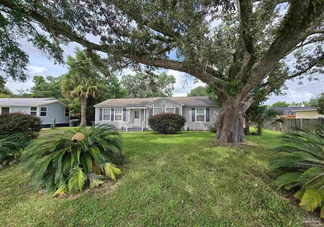 Photo 1 of Single family home for sale at 122 Se Gilliland Rd, Pensacola, FL 32507 | MLS# 688664 | Listing updated on 2026-09-15