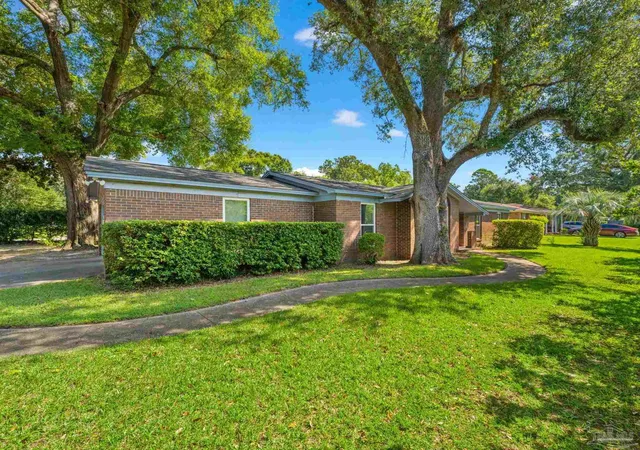 Photo 2 of Single family home for sale at 6010 Prospect Ln, Pensacola, FL 32526 | MLS# 688598 | Listing updated on 2026-09-05