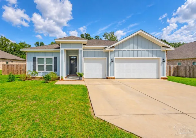 Photo 1 of Single family home for sale at 6232 Dry Crk Rd, Molino, FL 32577 | MLS# 689102 | Listing updated on 2026-09-17