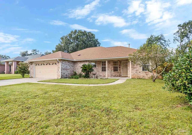 Photo 2 of Single family home for sale at 6751 Rickwood Dr, Pensacola, FL 32526 | MLS# 688886 | Listing updated on 2026-10-19