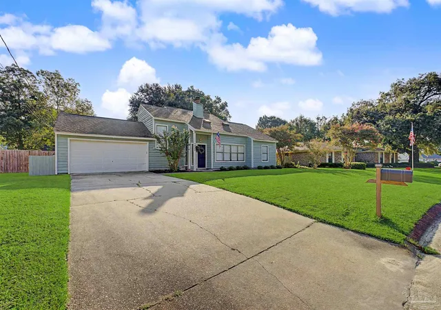 Photo 3 of Single family home for sale at 7662 Charter Oaks Dr, Pensacola, FL 32514 | MLS# 689019 | Listing updated on 2026-09-23