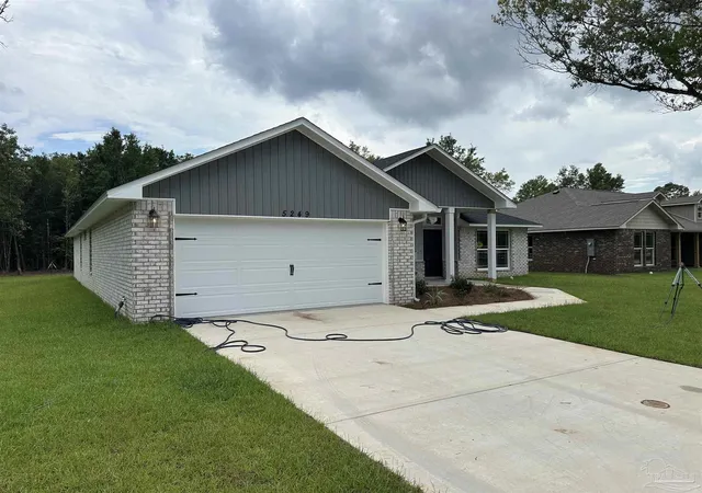 Photo 3 of Sale Pending at 5159 Barnett Rd, Milton, FL 32571 | MLS# 688703 | Listing updated on 2026-09-08