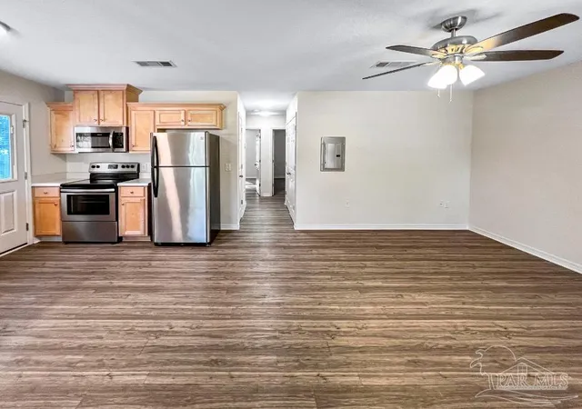 Photo 4 of House for sale at 9241 Mabel St, Pensacola, FL 32514 | MLS# 688425 | Listing updated on 2026-09-02