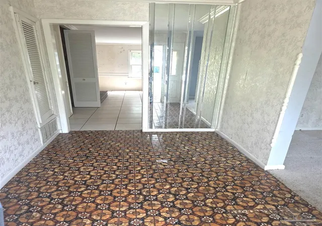 Photo 2 of Single family home for sale at 1076 Candlewood Cir, Pensacola, FL 32514 | MLS# 689986 | Listing updated on 2026-10-20