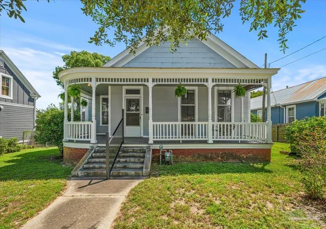 Photo 2 of Single family home for sale at 1417 E Jackson St, Pensacola, FL 32501 | MLS# 688841 | Listing updated on 2026-09-11
