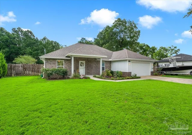 Photo 2 of Single family home for sale at 6626 Fernwood Dr, Milton, FL 32570 | MLS# 688726 | Listing updated on 2026-09-17