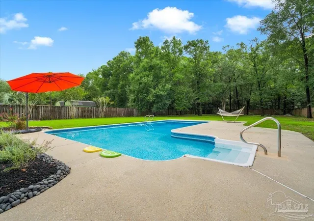 Photo 3 of Single family home for sale at 6626 Fernwood Dr, Milton, FL 32570 | MLS# 688726 | Listing updated on 2026-09-17