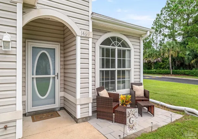 Photo 3 of Townhouse for sale at 1469 Tiger Lake Dr, Gulf Breeze, FL 32563 | MLS# 688793 | Listing updated on 2026-09-14