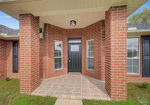Photo 3 of Single family home for sale at 2216 Blue Lake Dr, Pensacola, FL 32506 | MLS# 688954 | Listing updated on 2026-10-22