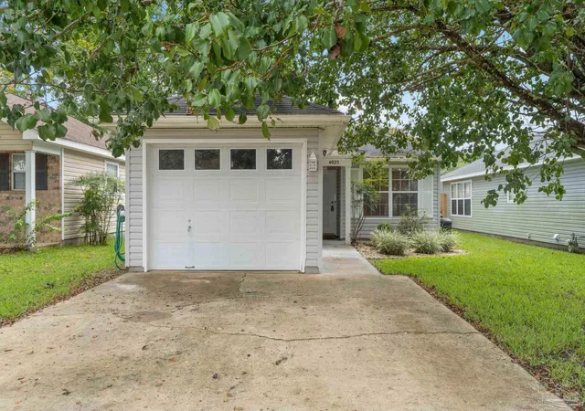 Photo 1 of Single family home for sale at 4025 Glenway Dr, Pensacola, FL 32526 | MLS# 688704 | Listing updated on 2026-09-08