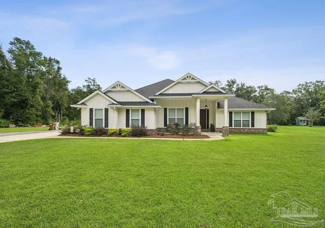 Photo 1 of Single family home for sale at 5110 Chumuckla Hwy, Milton, FL 32571 | MLS# 688866 | Listing updated on 2026-10-16