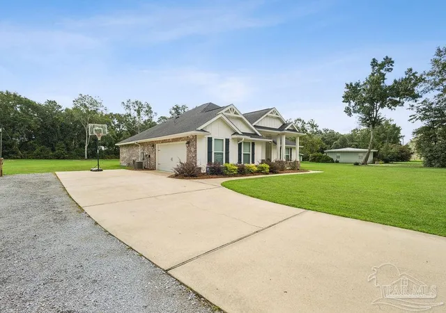 Photo 2 of Single family home for sale at 5110 Chumuckla Hwy, Milton, FL 32571 | MLS# 688866 | Listing updated on 2026-10-16