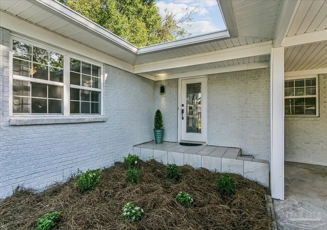 Photo 3 of Single family home for sale at 3003 E Avery St, Pensacola, FL 32503 | MLS# 688567 | Listing updated on 2026-10-02