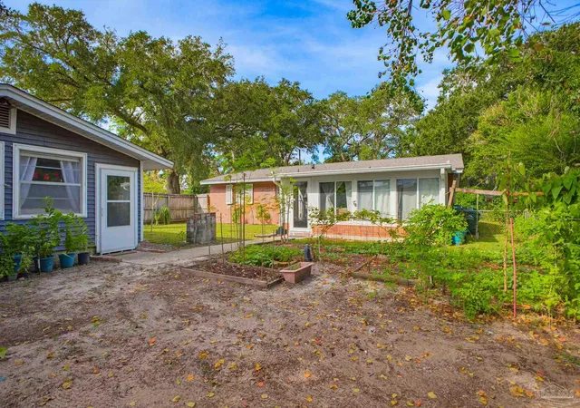 Photo 3 of Single family home for sale at 700 N 79th Avenue, Pensacola, FL 32506 | MLS# 689252 | Listing updated on 2026-10-06